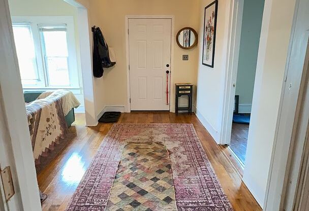 Updated 3bed/2bath House with Older Charm!