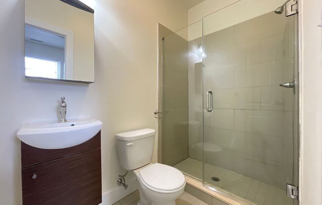 3 beds, 3 baths, $1,895, Unit Unit 25