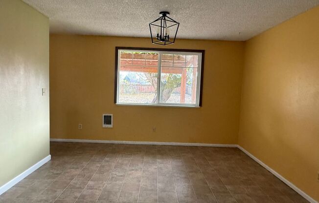 4 beds, 1 bath, $2,495