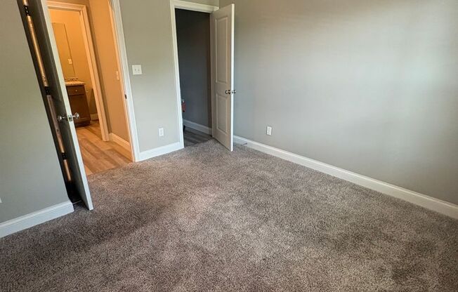 1 bed, 1 bath, 650 sqft, $775, Unit 224