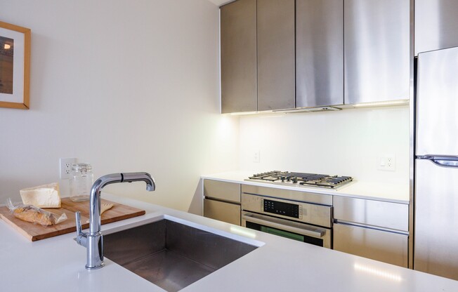 Studio, 1 bath, 616 sqft, $3,244