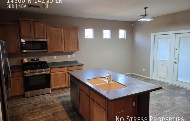 14360 N 142 LN