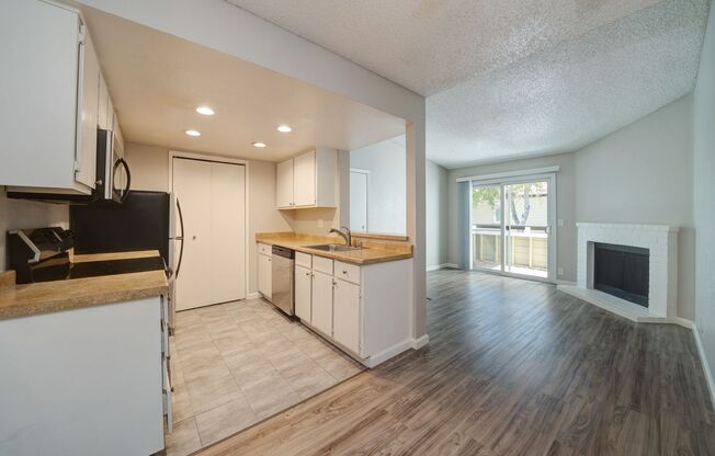 2 beds, 1 bath, $1,575