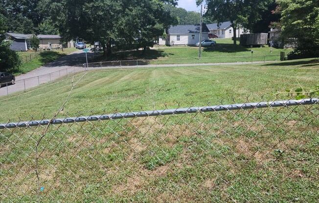 COMING SOON! SPACIOUS 2/1 HOUSE! DEPOSIT-FREE Renting option thru OBLIGO! Deposit Alternative available.