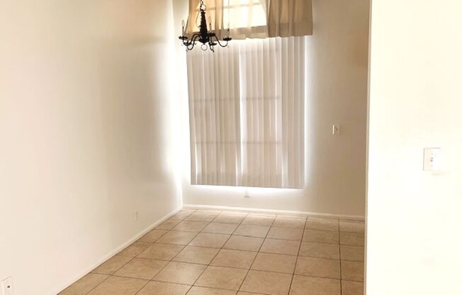 1 bed, 1 bath, 800 sqft, $1,950, Unit B