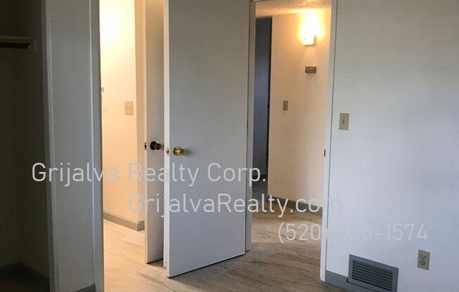 2 beds, 1 bath, 900 sqft, $1,150, Unit 3005