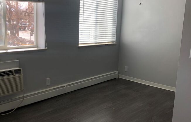 1 bed, 1 bath, 650 sqft, $1,150, Unit 304