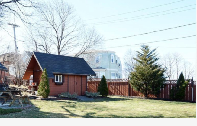 3 JEFFERSON AVE