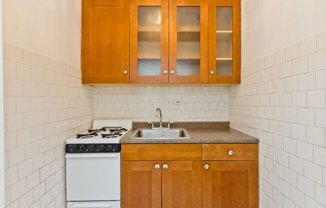 Studio, 1 bath, $1,195, Unit 214