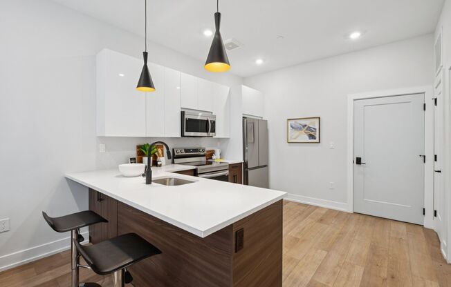 1 bed, 1 bath, 574 sqft, $1,525, Unit Unit 414