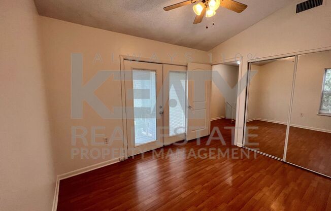 2 beds, 1.5 baths, 1,000 sqft, $850, Unit 3