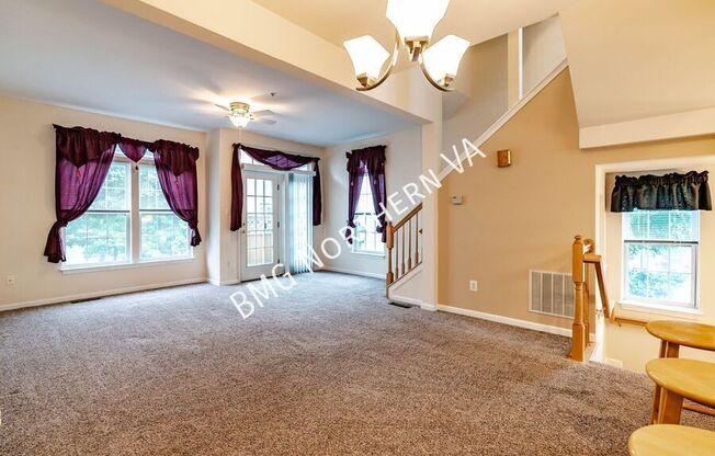 5819 PEARSON LN