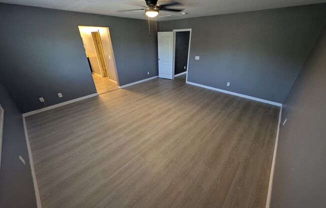4 beds, 2.5 baths, $2,400