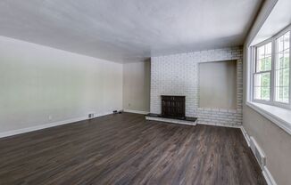 3 beds, 1 bath, $1,525, Unit South Side Slopes