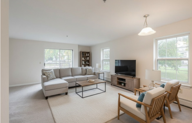 3 beds, 1 bath, 1,218 sqft, $2,400, Unit 238