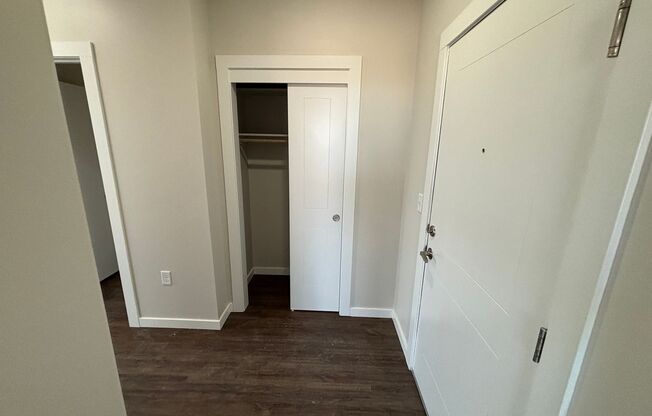 2 beds, 2 baths, 957 sqft, $1,850, Unit 517 - B1120 Corner Unit