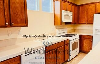 Spacious 3-bedroom with Updated Finishes and Prime Location!
