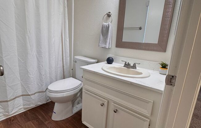 2 beds, 2 baths, 947 sqft, $2,225, Unit 49