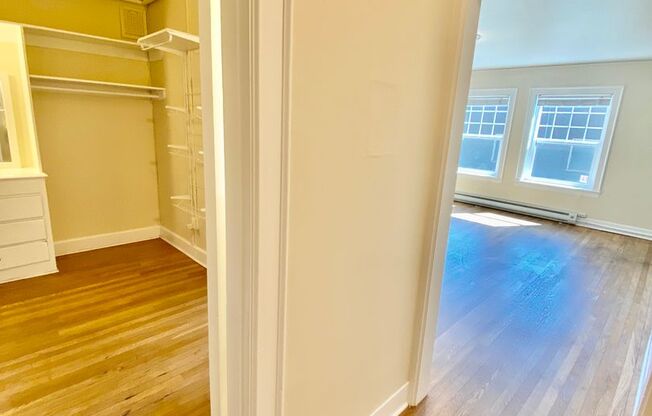 Studio, 1 bath, 462 sqft, $1,595, Unit H