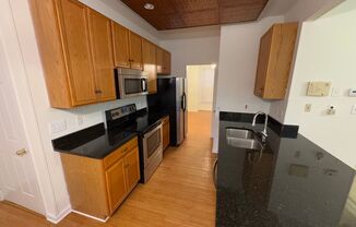 4 beds, 2.5 baths, $1,999, Unit # ELT