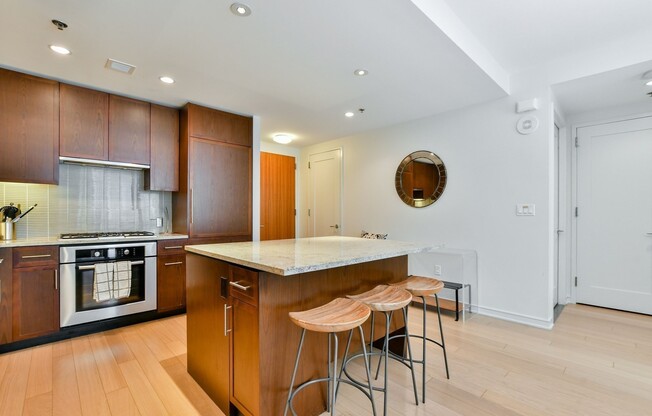 3 beds, 2 baths, 1,478 sqft, $8,700, Unit 601