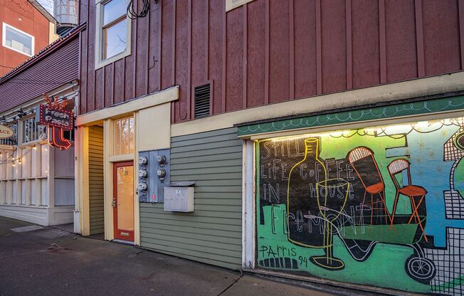 Studio, 1 bath, 432 sqft, $1,395, Unit 102