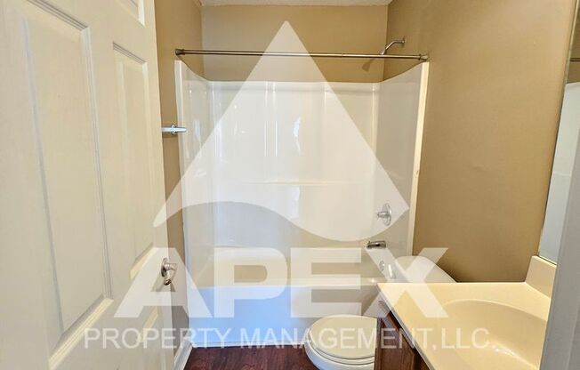 2 beds, 1 bath, $1,250, Unit 1217