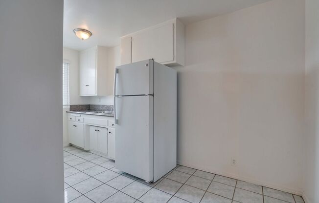 1106 Leighton Ave (B)