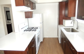 2 Bed, 1 Bath in Highly Desired North Park!