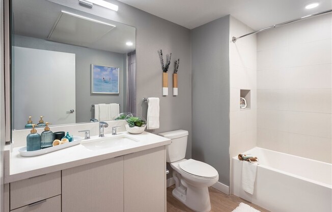 1 bed, 1 bath, 882 sqft, $4,320, Unit 428