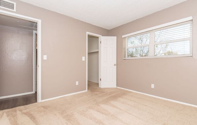 1 bed, 1 bath, 576 sqft, $899