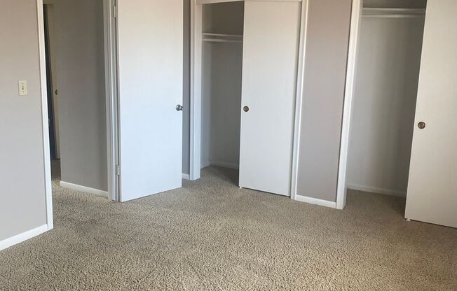 2 beds, 1 bath, 948 sqft, $1,179, Unit 138