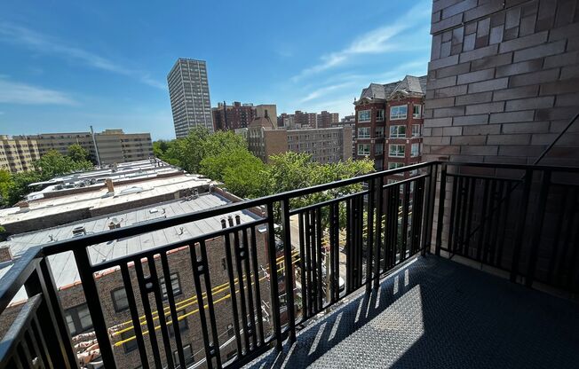 1 bed, 1 bath, 681 sqft, $2,600, Unit 952-709