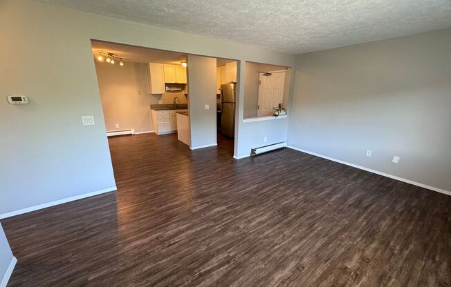 2 beds, 1 bath, 853 sqft, $1,495