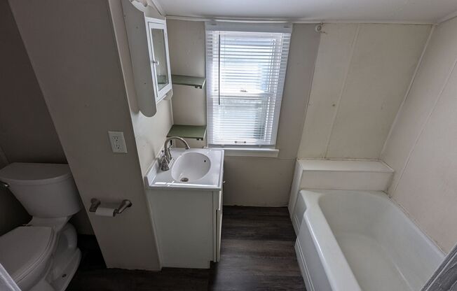 1 bed, 1 bath, $800