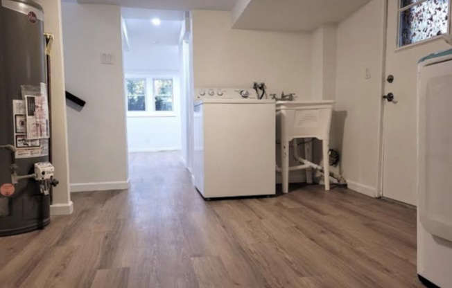 23 NEWTON RD
