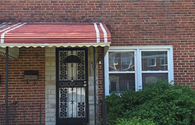 Beautiful 3 Bedroom 1 Bathroom East Baltimore Town Home