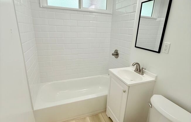 Studio, 1 bath, 261 sqft, $1,695, Unit 0101-66