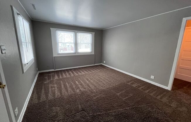 2714 Manford St- Cute Two Bedroom Home!