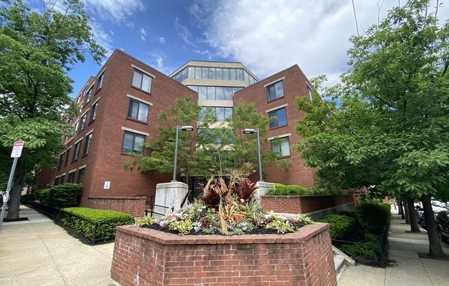 2 beds, 2 baths, 1,050 sqft, $4,150, Unit 510