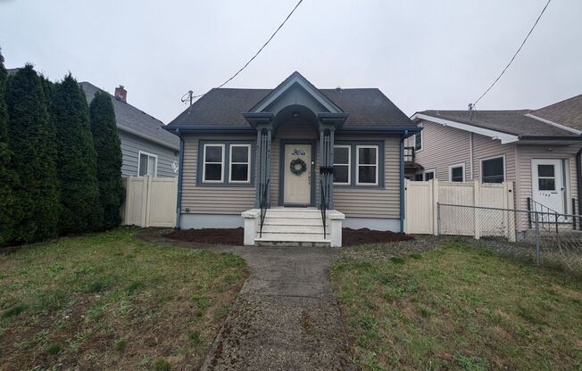 Beautiful 3-Bedroom Craftsman Home in the Heart of Bremerton