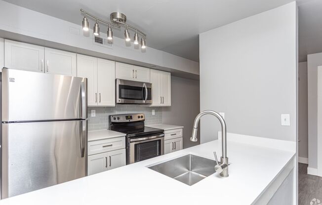 2 beds, 1 bath, 830 sqft, $1,395, Unit 49