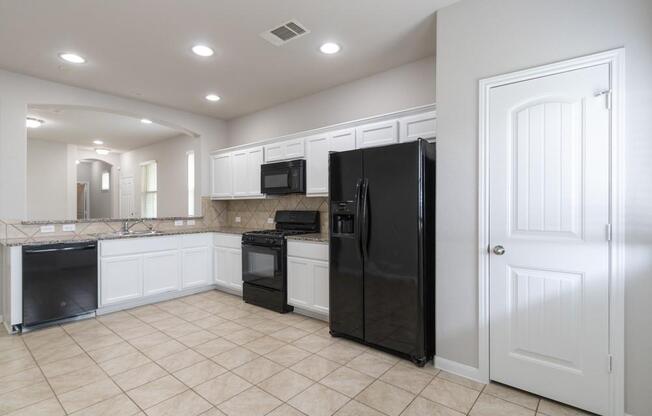 2880 DONNELL DR