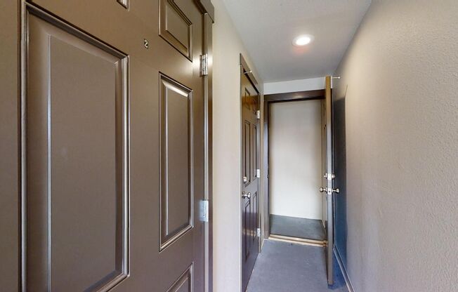2 beds, 1 bath, 961 sqft, $1,395, Unit 8