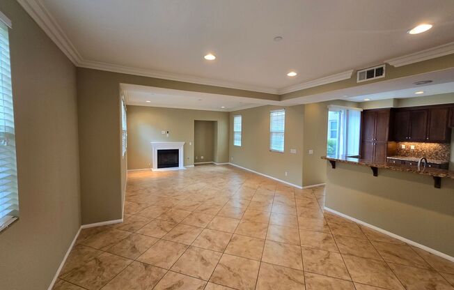 Columbus Square: 3 Bedroom 2.5 Bath Attached Townhome,