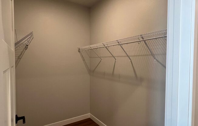 Studio, 1 bath, 460 sqft, $1,375, Unit WR 305-232