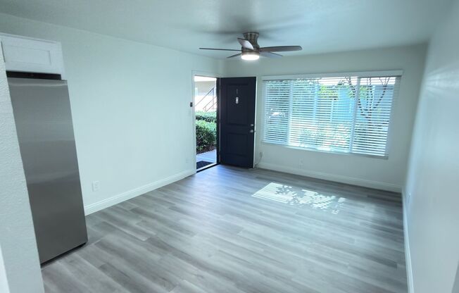 2 beds, 1 bath, 850 sqft, $2,425, Unit 9125-1