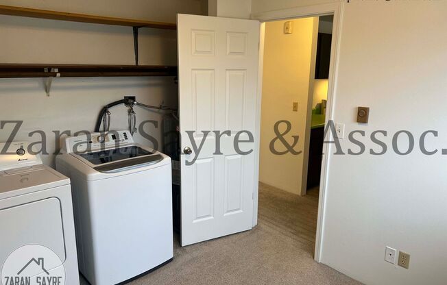 2 beds, 1 bath, $1,425, Unit # #H 12