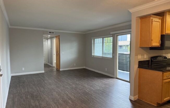 2 beds, 2 baths, 980 sqft, $3,080, Unit 819-13