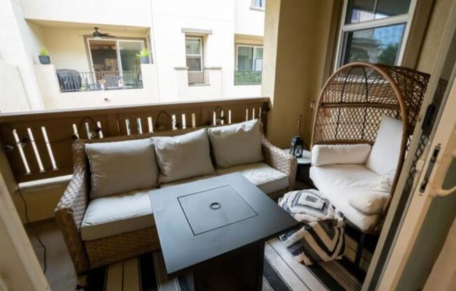 Vista Del Sur Townhome